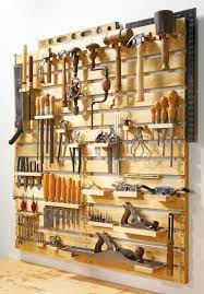 hold everything pallet tool rack recyclart 収納 アイデア 木製パレット 木を使った diy