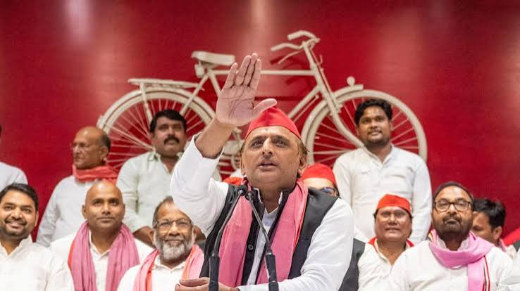 Samajwadi Party Chief Akhilesh Yadav Attack BJP Said Terror of moneylenders in UP | 'BJP सरकार में प्रदेश में सूदखोरों का आतंक', किसानों का जिक्र कर बोले अखिलेश यादव