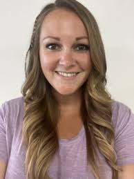 Shannon Logsdon's Instagram, Twitter & Facebook