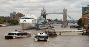 United kingdom time zone and map with current time in the largest cities. File Busy Time At London Bridge Pier Geograph Org Uk 1476897 Jpg Wikipedia