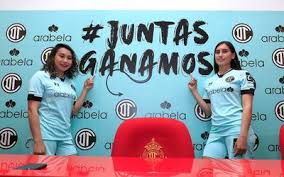 Jul 04, 2021 · donde al llegar al área de ropa y creyendo que no era observado se apoderó de dos playeras, las cuales escondió dentro de sus pantalones, por lo que al tener los artículos se encaminó a la salida, lugar dónde ya era esperado por los guardias. Estan De Estreno Las Diablas Rojas El Sol De Toluca Noticias Locales Policiacas Sobre Mexico Edomex Y El Mundo