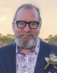 Robert Robb's Instagram, Twitter & Facebook