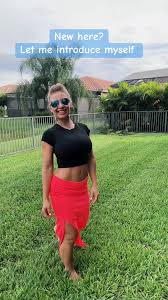 If you need some positive vibes then come catch me live and say hi! Ok …now  your turn! Duet this and introduce yourself! #duetwithme #hello #hi  #positivevibes