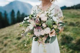 Heiraten Mit Uber 50 Jahren Eine Hochzeit Zu Zweit In 2020 Hochzeit Kleine Hochzeiten Heiraten