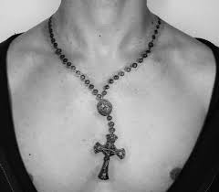 Tatuajes De Rosarios Con Su Significado Disenos E Ideas Tatuing
