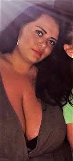 Karla Bentley's Instagram, Twitter & Facebook