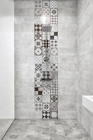 Bande De Carreaux De Ciment Pour La Douche Deco Salle De Bain Decoration Salle De Bain E Idee Salle De Bain