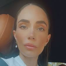 Karla Corrales Elizo (@karlitasway86)