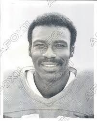 Reggie Pinkney's Instagram, Twitter & Facebook