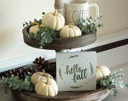 Don't forget your kitchen and dining room either. Pin By Dmclovebeauty216 On Decoracion De Navidad 2017 In 2021 Orange Fall Decor Farmhouse Fall Decor Fall Table Decor
