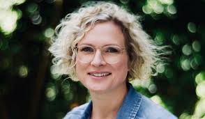 Judith Hager's Instagram, Twitter & Facebook