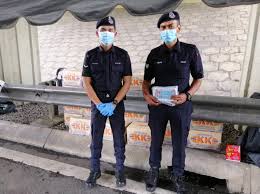 We are doing with internationally with the customers who are doing with governments, airlines, militaries, armies, ngo. Agihan Pelitup Muka Kk Kepada Warga Polis Diraja Malaysia Pdrm October 19 Kk Group