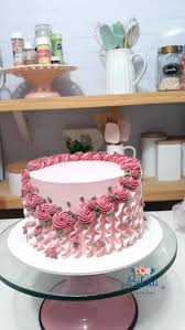 Amazing Cake Decorating Video Cake Decorating Designs Cake Decorating Frosting Easy Cake Decorating
