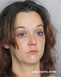 Elizabeth Thirkell's Instagram, Twitter & Facebook