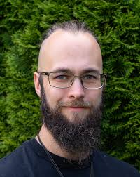 Self-Organized UWB Localization for Robotic Swarm