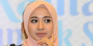 See more of laudya cynthia bella on facebook. Punya Banyak Kenangan Ini 7 Potret Rumah Laudya Cynthia Bella Yang Dijual Rp9 Miliar Merdeka Com