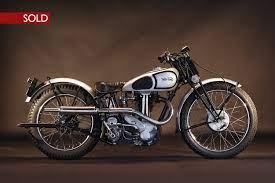 Sold Manufactured In England The Model 50 Was A Touring Motorcycle Built By Norton Between 1933 And 1963 Motorcycle Classic Motorcycles Norton Motorcycle