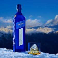 Johnnie Walker - Blue Label - Perfect Moment Ice Chalet Whisky 70cl 43% ABV  | Hard To Find Whisky | HTFW