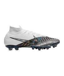 Spring summer 2019.subscribe the newsletter and stay tuned! Cristiano Ronaldo Fussballschuhe Cr7 2020 Jetzt Schuhe Ansehen