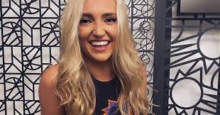 Emily Dove's Instagram, Twitter & Facebook