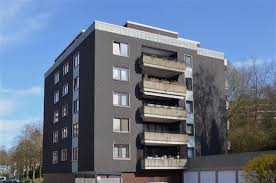 Hier nahm die erfolgsgeschichte der clees unternehmensgruppe ihren anfang. Tiegenhofer Strasse Wulfrath Komfortable 4 Zimmer Wohnung Zu Kaufen Immobilienmakler Immobilien Stahl Wulfrath
