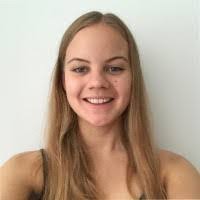 Elsa Dietz's Instagram, Twitter & Facebook