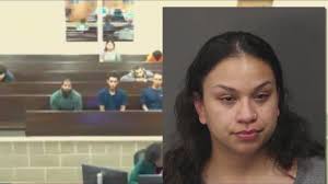 Baytown mother accused of leaving her two children in hot car while getting  her nails done