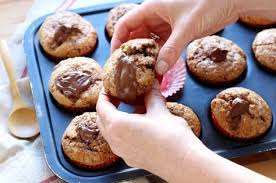 Recette Muffins Au Cœur Coulant De Nutella En Video Recette Recette Muffin Recette Nutella