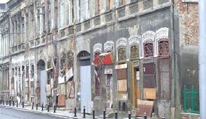 (2)clasarea monumentelor istorice n grupe se face prin ordin al ministrului culturii si cultelor, la propunerea comisiei nationale a monumentelor istorice, conform procedurii de clasare prevazute de prezenta lege. Trei ClÄƒdiri Monument Istoric Din Centrul Istoric Al Capitalei Vor Fi Reabilitate