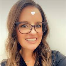 Only 1️⃣ week left until Night at the Zoo! Leave your cubs at home and  enjoy free parking, evening Zoo views, a 6:30 p.m. sea lion show, live  entertainment, sampling stations and