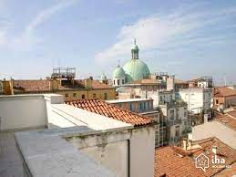Wohnung mieten oder vermieten auf willhaben. Haus Mieten In Einem Exklusiven Anwesen In Venedig Iha 17301