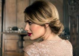 Peinados fáciles con tupés: mujeres famosas