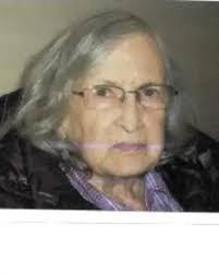 Evelyn Mullins's Instagram, Twitter & Facebook