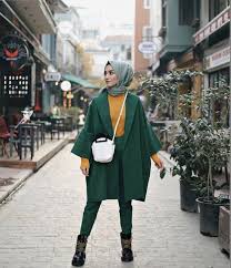 Baju casual hijab, baju casual perempuan 2019, baju casual. 7 Inspirasi Baju Prewedding Casual Yang Cocok Untuk Hijaber Womantalk
