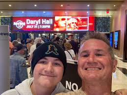 Event Feedback: Daryl Hall and the Daryl's House Band With Special Guest  Todd Rundgren