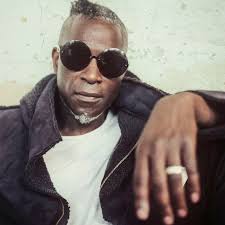 Clipping New House From Steve Spacek: "Gimme Da Love"