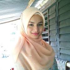 20 artis wanita bertudung tercantik di malaysia no 3 perempuan tercantik bertudung, kaki merupakan salah satu aurat seorang wanita muslimah jadi sebelum anda melangkah keluar pastikan anda memakai stokin sekarang pelbagai variasi warna dan corak stoking yang ada di pasaran baju. Pin On Malaysia