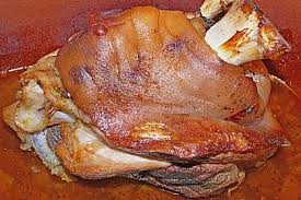 Schweinshaxe Im Romertopf Auf Schwabische Art Rezepte Haxe Rezept Mahlzeit