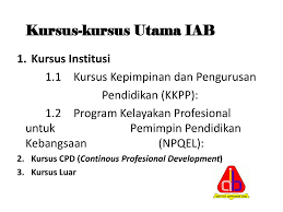 Definisi dan perbedaan komponen pembelajaran ( pendekatan, strategi. Npqel Iab