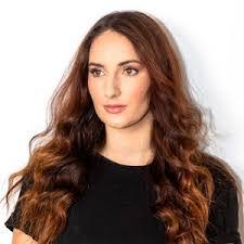 Charlotte Plank's Instagram, Twitter & Facebook