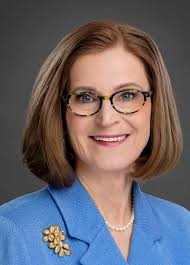 VISIONARY LEADERSHIP BUILDING THRIVING COMMUNITIES