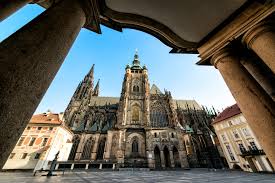 Formou článků jsme pro vás připravili seznámení s tímto pozoruhodným a památným místem. Prague Castle Prazsky Hrad Prague Eu