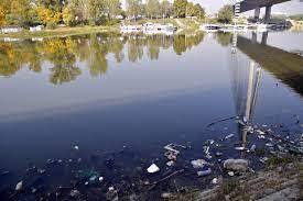 Nakon 60 dana odneto 40.000 kubika mulja (kurir televizija). Cukaricki Rukavac Zatrpan Ä'ubretom Novosti Rs