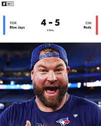 BRONNY AND COOP SHARE THE FLOOR TONIGHT IN VEGAS. Who scores more points? 🍿