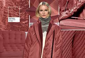 Quelles couleurs et quelles matières seront en vogue ? Les 10 Couleurs De L Automne Hiver 2016 2017 Selon Pantone Et 10 Idees Shopping En Fin D Article Taaora Blog Mode Tendances Looks