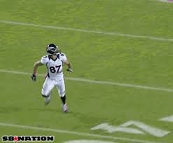 Eric Decker Tackles Himself Nfl Funny Funny Football Memes Sports Humor