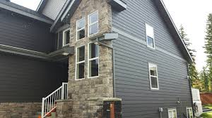 Like any wood siding, engineered wood must be regularly painted. U4pqqei Urvarm