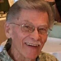 Lester Lloyd's Instagram, Twitter & Facebook