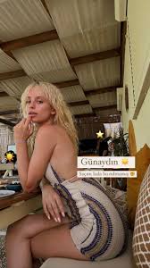 Cemre Solmaz : rTurkishCeleb