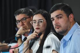 Aquiles Guayaquil está contigo updated her cover photo.